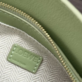 Loewe Новая версия сумки Puzzle Edge 