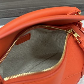 Loewe Новая версия сумки Puzzle Edge 