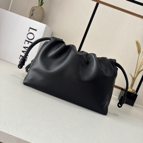 Кошелек Loewe Flamenco из мягкой кожи 
