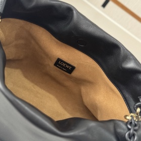 Кошелек Loewe Flamenco из мягкой кожи 