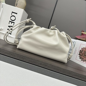 Кошелек Loewe Flamenco из мягкой кожи 