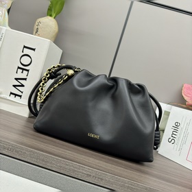 Кошелек Loewe Flamenco из мягкой кожи