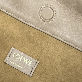 Кошелек Loewe Flamenco из мягкой кожи 
