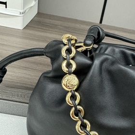 Loewe  Мини-сумочка Flamenco из мягко