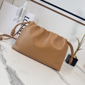 Кошелек Loewe Flamenco из мягкой кожи 
