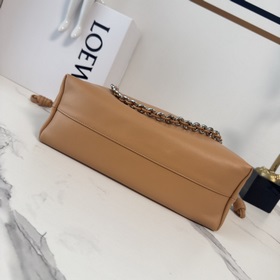 Кошелек Loewe Flamenco из мягкой кожи 