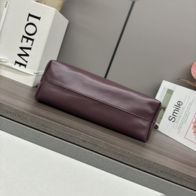 Кошелек Loewe Flamenco из мягкой кожи 