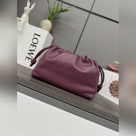 Кошелек Loewe Flamenco из мягкой кожи 