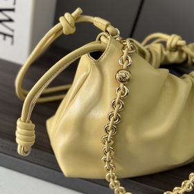 Кошелек Loewe Flamenco из мягкой кожи 