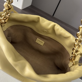 Кошелек Loewe Flamenco из мягкой кожи 