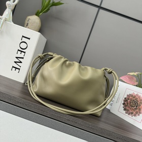 Кошелек Loewe Flamenco из мягкой кожи 