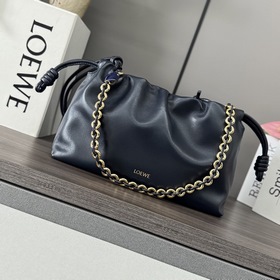 Кошелек Loewe Flamenco из мягкой кожи