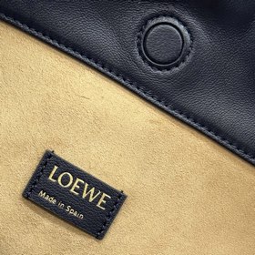 Кошелек Loewe Flamenco из мягкой кожи 