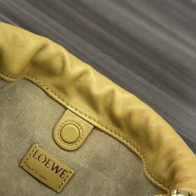 Loewe  Мини-сумочка Flamenco из мягко