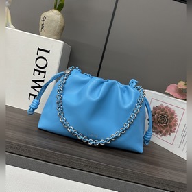 Кошелек Loewe Flamenco из мягкой кожи
