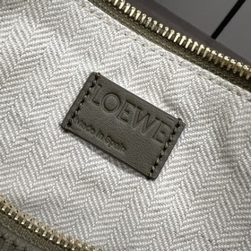Loewe  Классическая сумка-хобо Hammoc