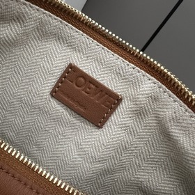 Loewe  Классическая сумка-хобо Hammoc