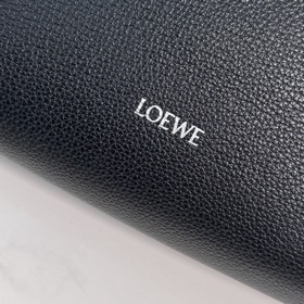 Loewe  Средняя сумка-клатч Flamenco и