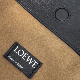 Loewe  Средняя сумка-клатч Flamenco и