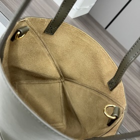 Новая мини-сумка Puzzle Fold от Loewe 