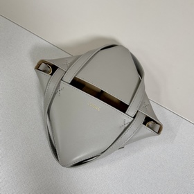 Новая мини-сумка Puzzle Fold от Loewe 