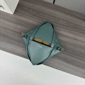 Новая мини-сумка Puzzle Fold от Loewe 