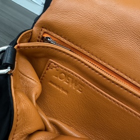 Новая сумка Loewe Puffer Goya из нейло