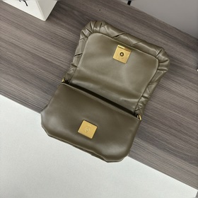 Сумка Loewe Puffer Goya из блестящей к
