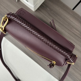 Loewe  Новая роскошная плетеная сумка