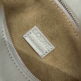 Мини-сумка Puzzle от Loewe из гладкой 