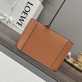 Loewe  Классическая сумка Hammock из 