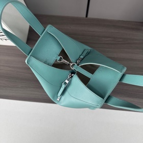Loewe  Классическая сумка Hammock из 