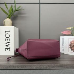 Loewe  Новая модель Маленькая Сумка