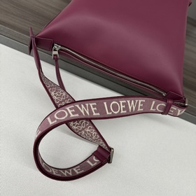 Loewe  Новая модель Маленькая Сумка