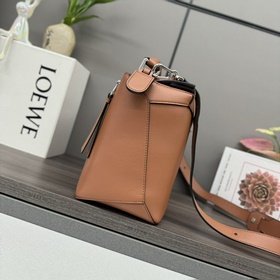 Loewe  Новый размер  Сумка Puzzle и
