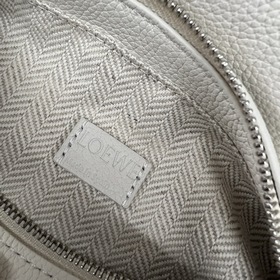 Loewe Новая версия сумки Puzzle Edge 