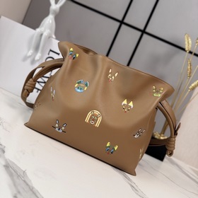 Loewe  2 6 Новая коллекция ранней вес