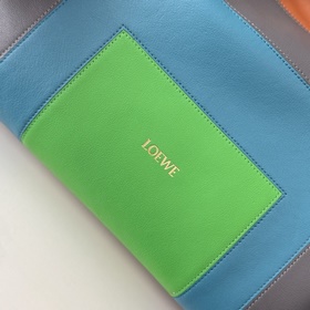 Новая версия сумки Flamenco от Loewe, 