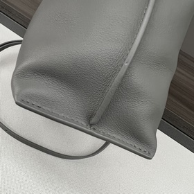 Loewe Клач «Flamenco» из кожи наппа в