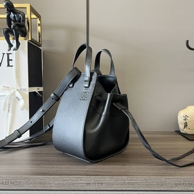 Сумка Loewe Mini Hammock (новый цвет) 