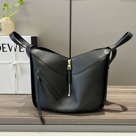 Новая коллекция Loewe в сотрудничестве