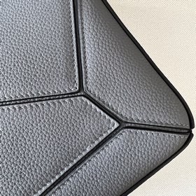 Loewe Средняя сумка Puzzle из зернист