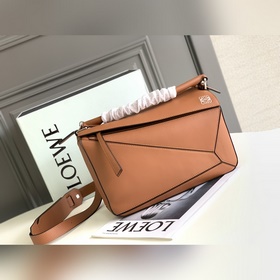 Loewe Популярная сумка Puzzle Bag (ср