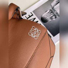 Loewe Популярная сумка Puzzle Bag (ср