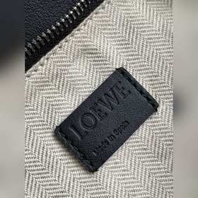 Loewe Популярная сумка Puzzle Bag (ср