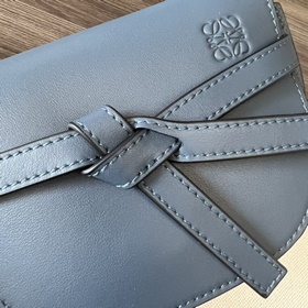 Loewe Gate Dual в новом цвете (агатовы