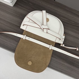 Новая версия сумки Loewe Gate Dual (но