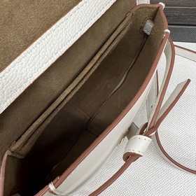 Новая версия сумки Loewe Gate Dual (но