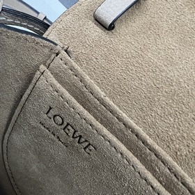 Новая версия сумки Loewe Gate Dual (но