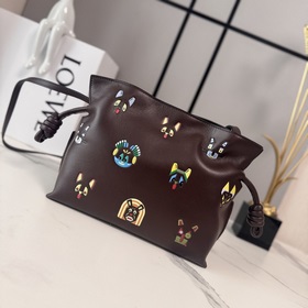 Loewe  2 6 Новая коллекция ранней вес
